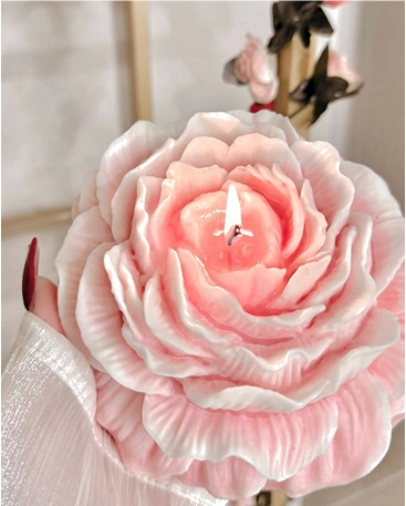 Velas tipo peonia y rosas